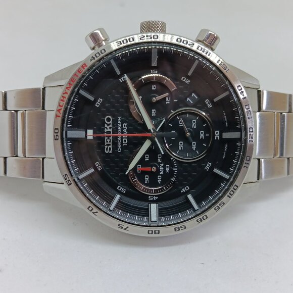 Seiko Silver and Black Chronograph Watch - Picture 8 of 10